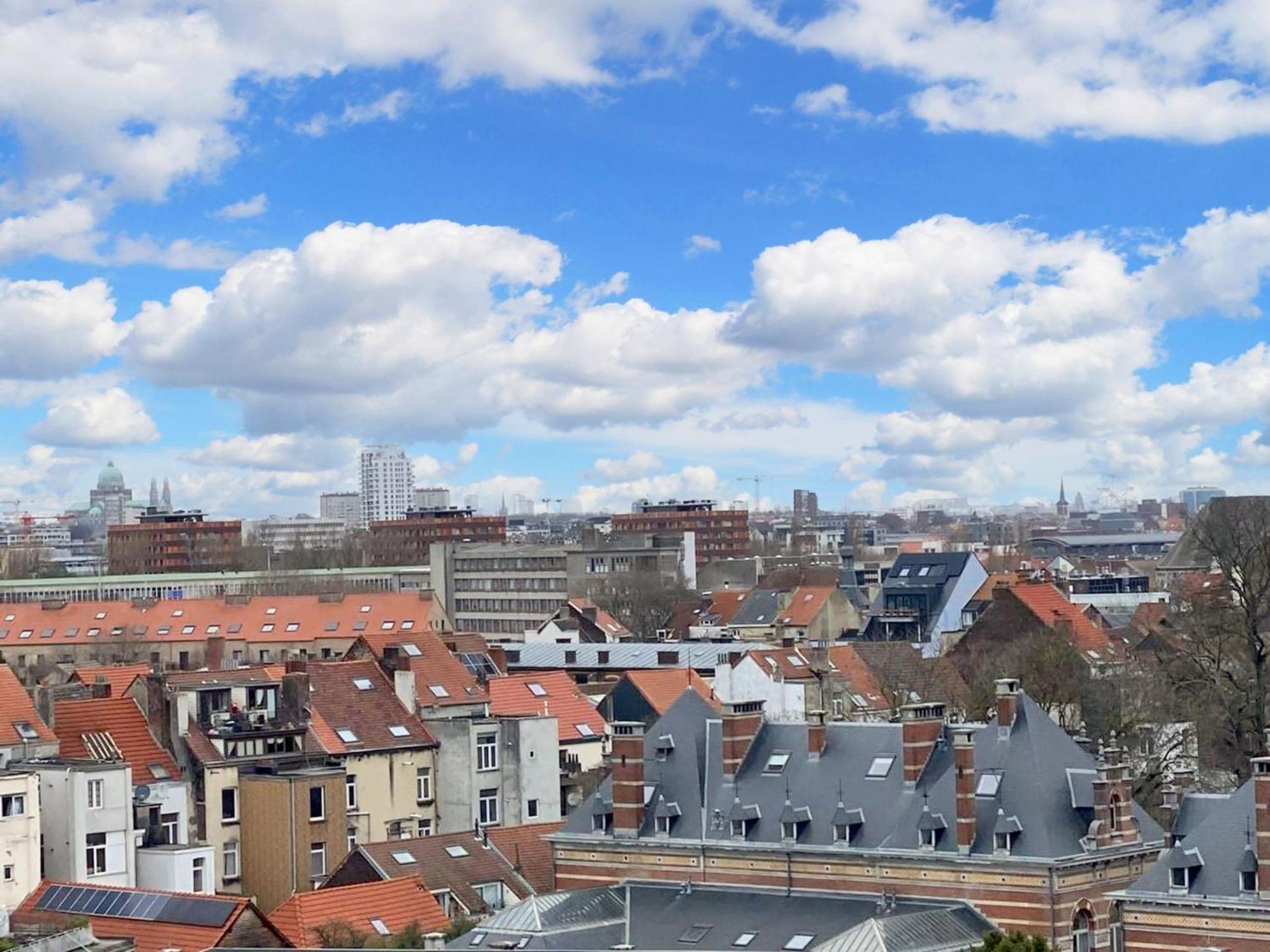 Modern Apartment In Cureghem Anderlecht 134 M² + Terrace Brussels Ngoại thất bức ảnh
