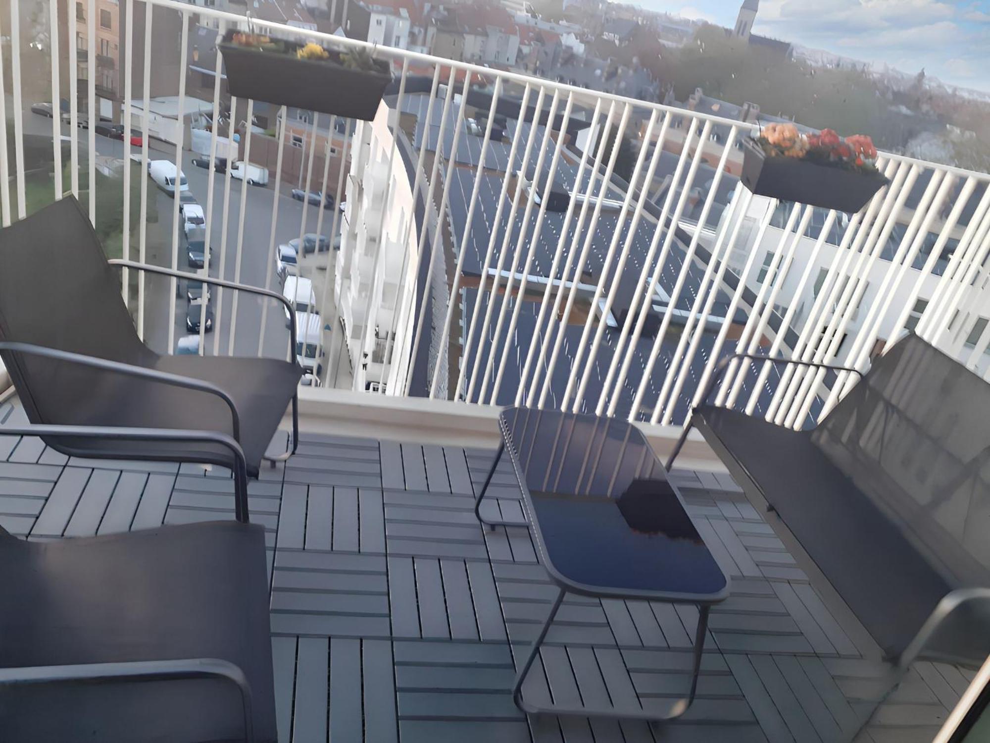 Modern Apartment In Cureghem Anderlecht 134 M² + Terrace Brussels Ngoại thất bức ảnh