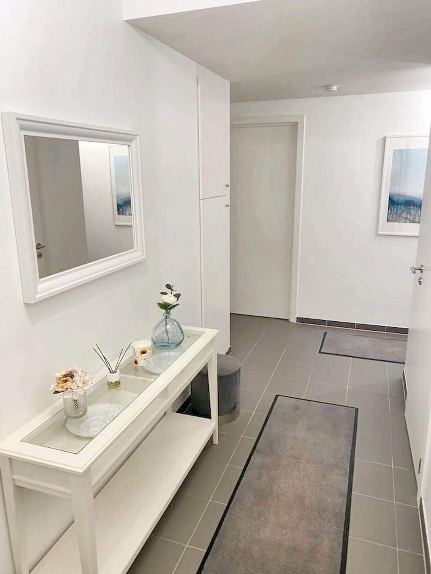 Modern Apartment In Cureghem Anderlecht 134 M² + Terrace Brussels Ngoại thất bức ảnh