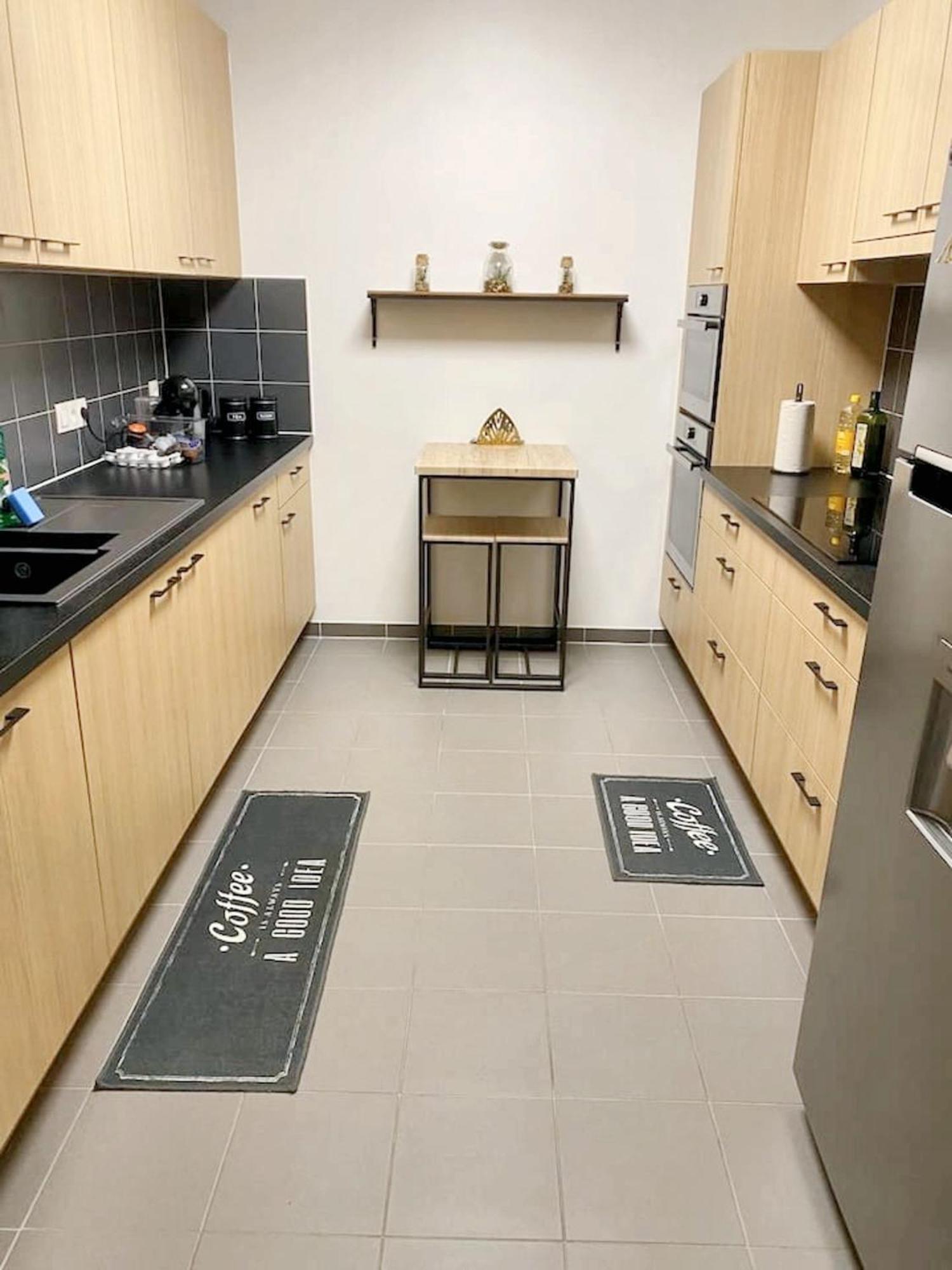 Modern Apartment In Cureghem Anderlecht 134 M² + Terrace Brussels Ngoại thất bức ảnh