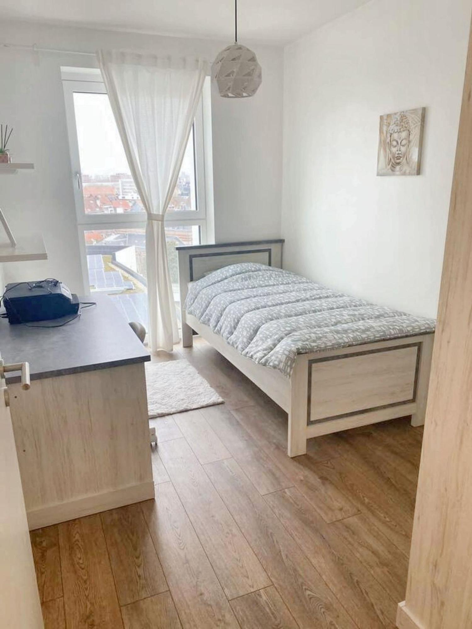 Modern Apartment In Cureghem Anderlecht 134 M² + Terrace Brussels Ngoại thất bức ảnh